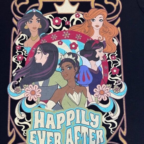 Disney Princess EUC Happily Ever After Girl's Graphic Black T-Shirt Size Medium - Picture 2 of 4